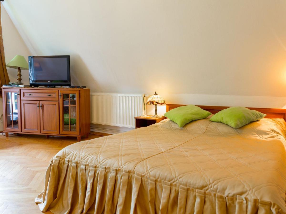 Lovely Apartment In Rusko With Pool Garden Дарлово Екстериор снимка